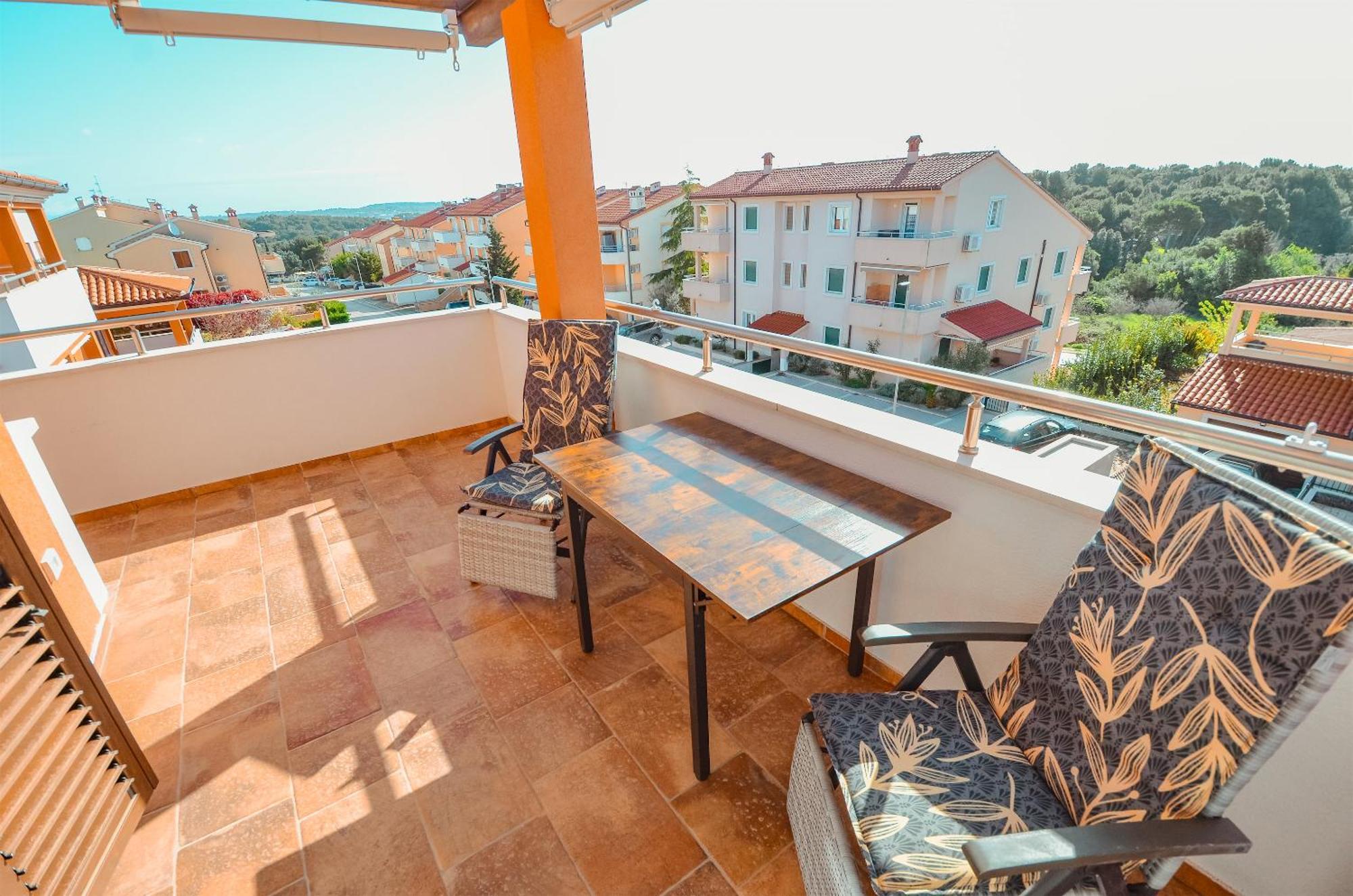 Apartment Dertil Premantura Exterior photo
